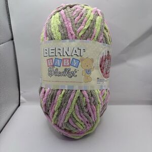 Bernat BABY BLANKET SUPER CHUNKY Knitting Yarn  300g- 04402 Little Girl  Dove